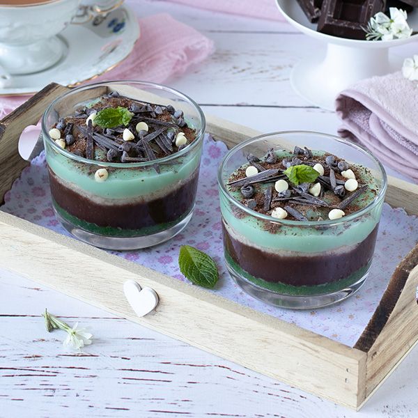 Pan di Spagna con cioccolato e menta