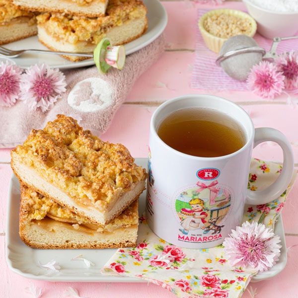 Brioche alle mele con crumble