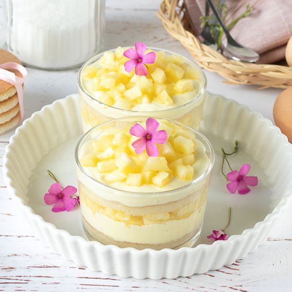 Dessert mimosa all'ananas
