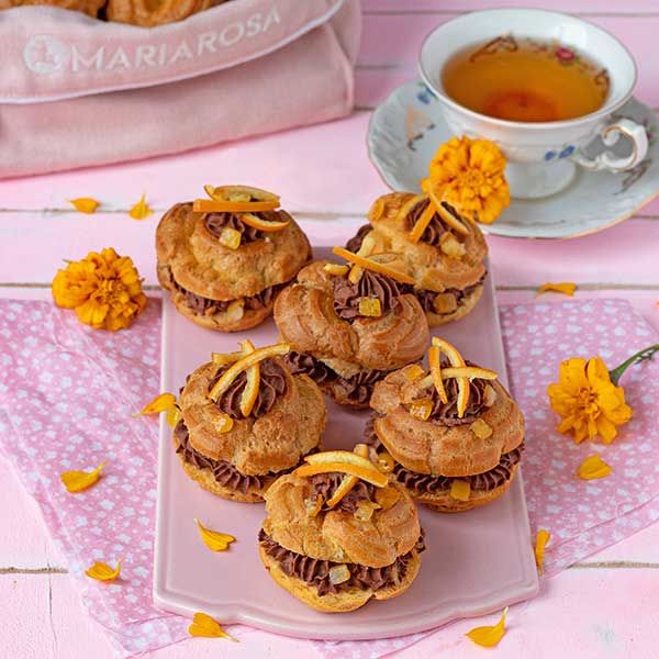 Zeppole con crema al cioccolato e arance candite