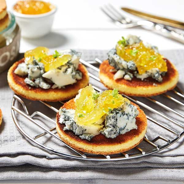 Tartine con Bleu e marmellata