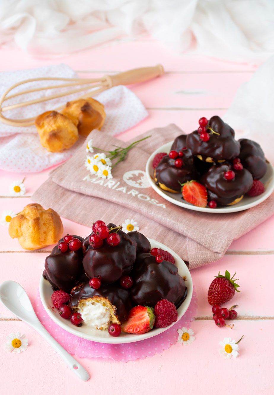 Profiteroles estivi con crema di ricotta