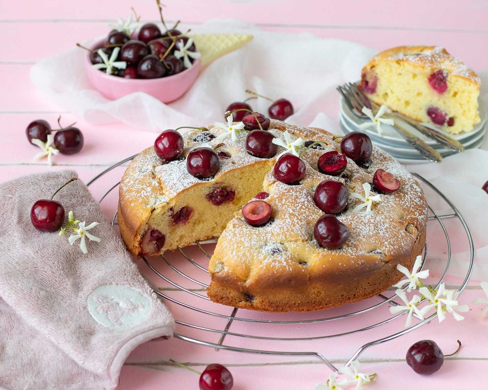 Torta soffice alle ciliegie