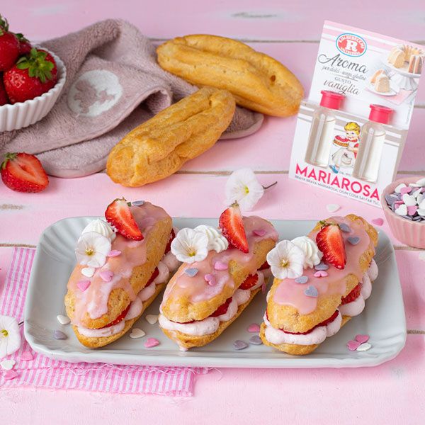 Bigné Éclair con crema e fragole